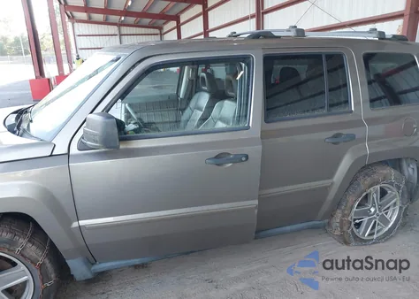 2007 Jeep Patriot Limited из США, поврежденный, VIN 1J8FF48W67D286196